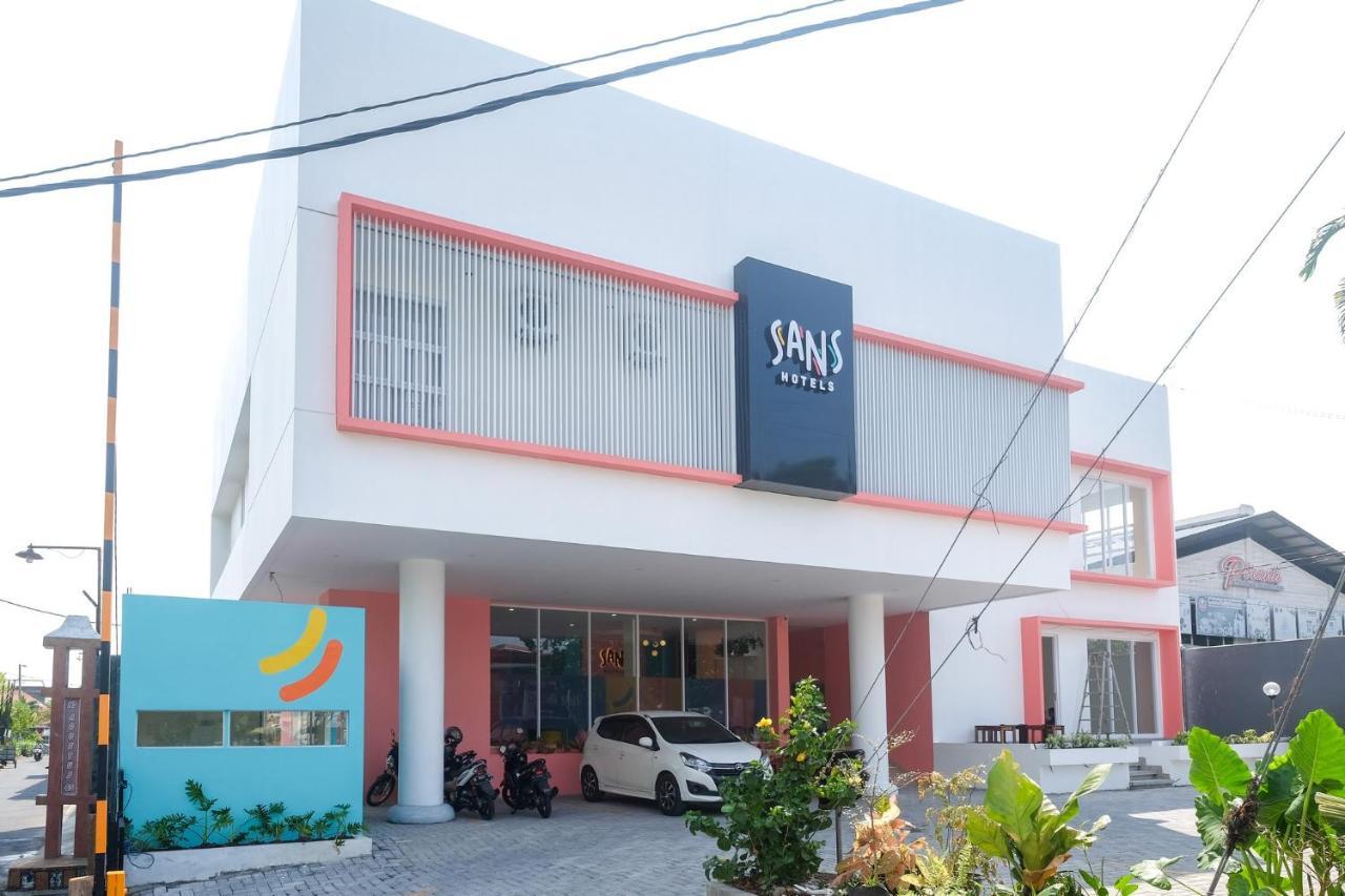 Sans Hotel Aurum Majapahit Semarang Extérieur photo